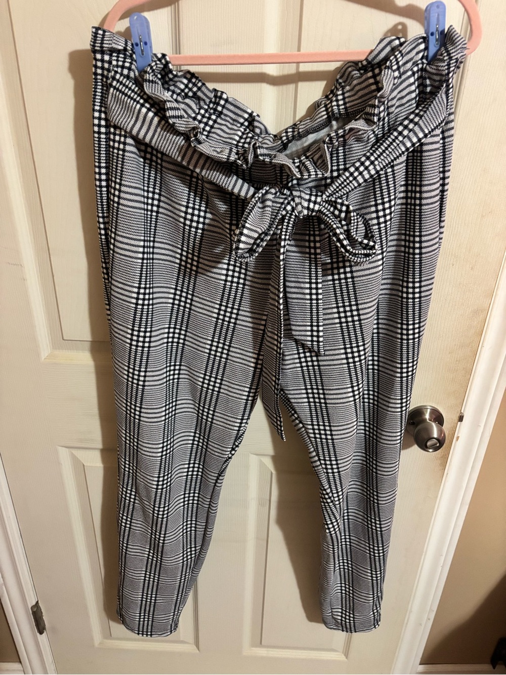 SHEIN Black & White Plaid Paperbag Waist Trousers